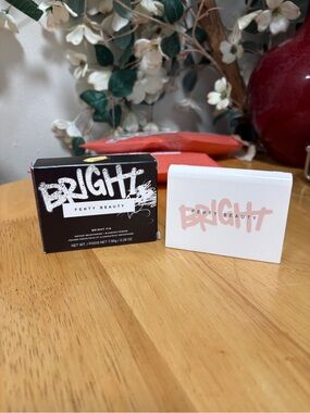 Fenty Beauty~ Bright Fix Instant Brightening Blurring Powder ~ #03 BANANA ~ BNIB